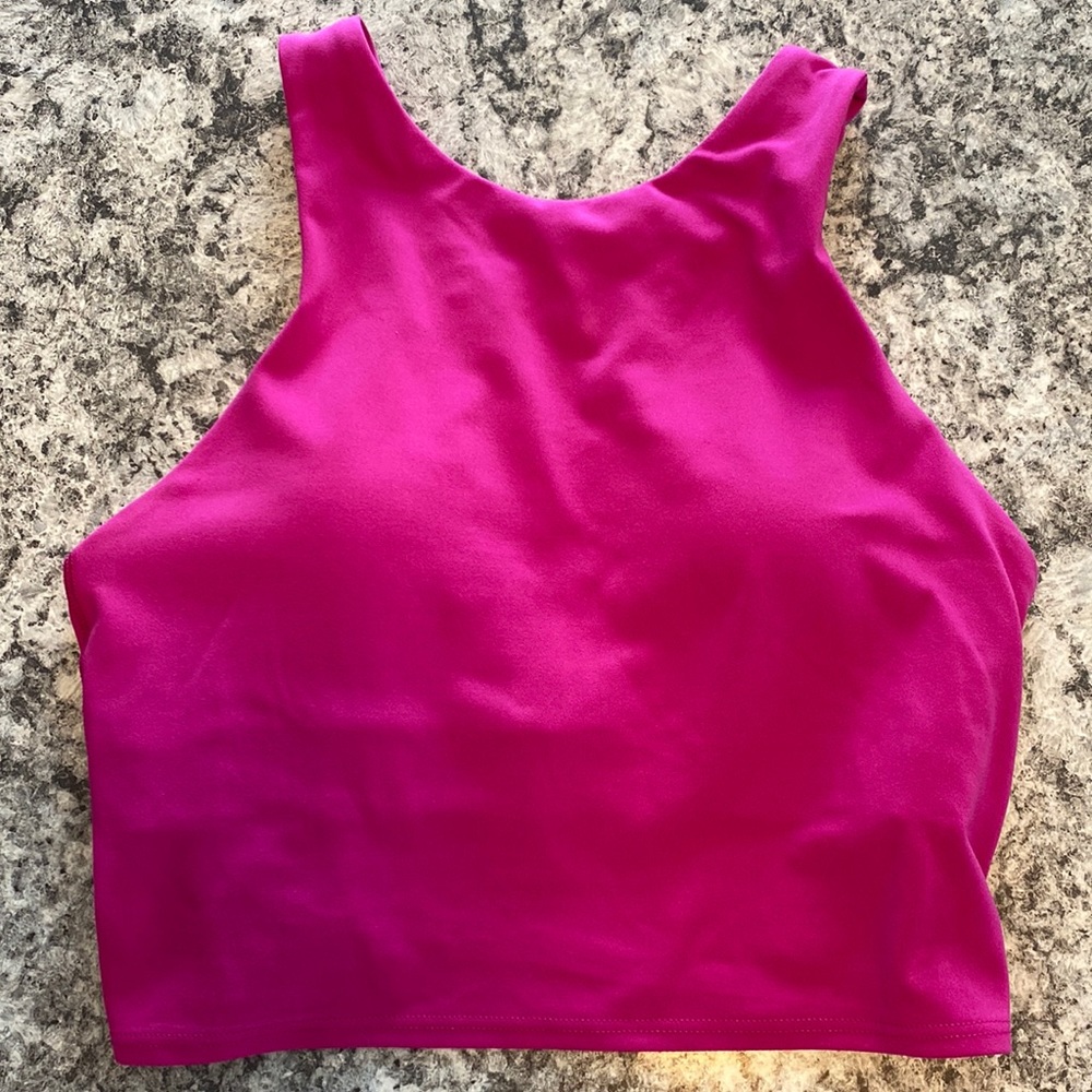 Athleta Conscious Crop